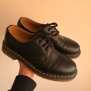 Classic Dr.Martens 1461 Smooth Leather Oxford Shoes